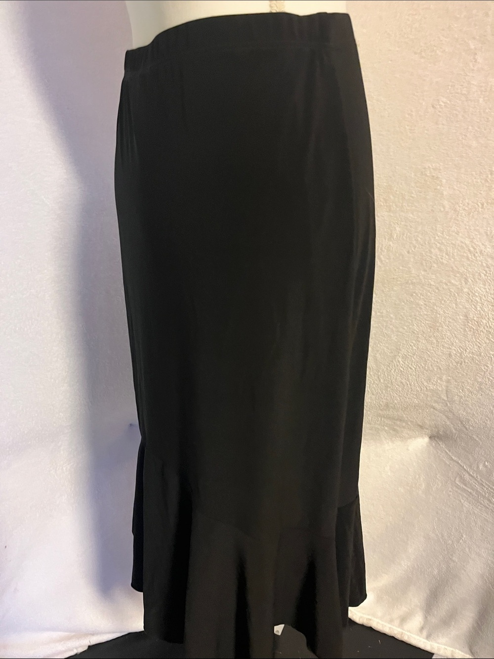 Black Maxi Skirt with Flared Hem - Unbranded - Picture 4 of 7